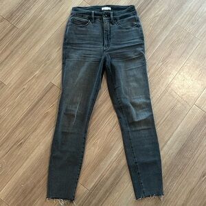 Like new Good American Good Legs ankle gray skinny jean size 4 / 27